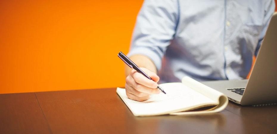 Dans quel domaine travailler en tant que traducteur de russe ?