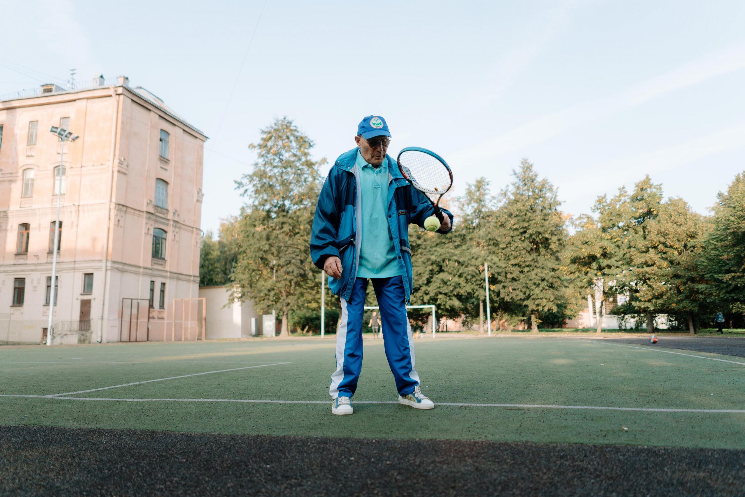 Combien y a t il de courts de tennis en France ?