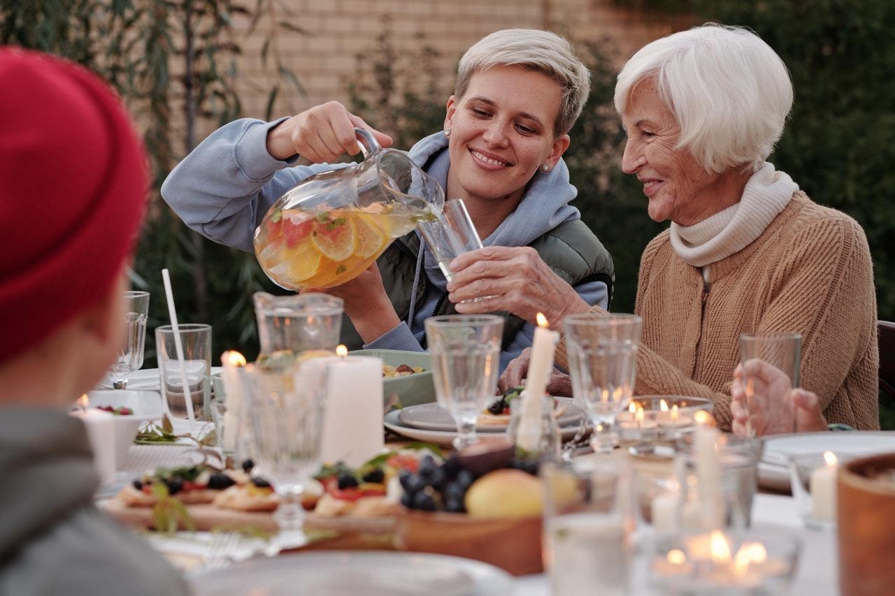 Où se déroulent les thés dansants ? 