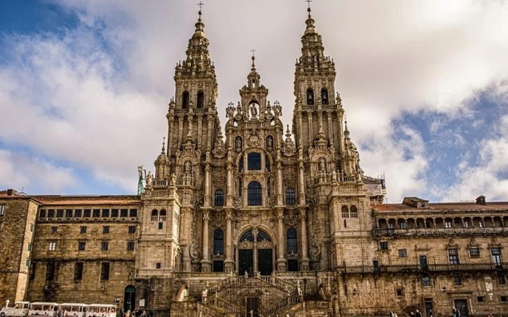 Quels sont les lieux touristiques à visiter en Espagne ?