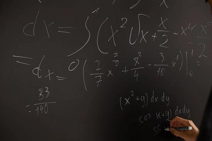 Pourquoi utiliser les maths en développement ? 