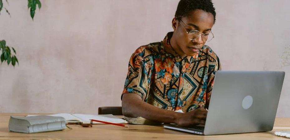 Comment devenir prof de développement ?
