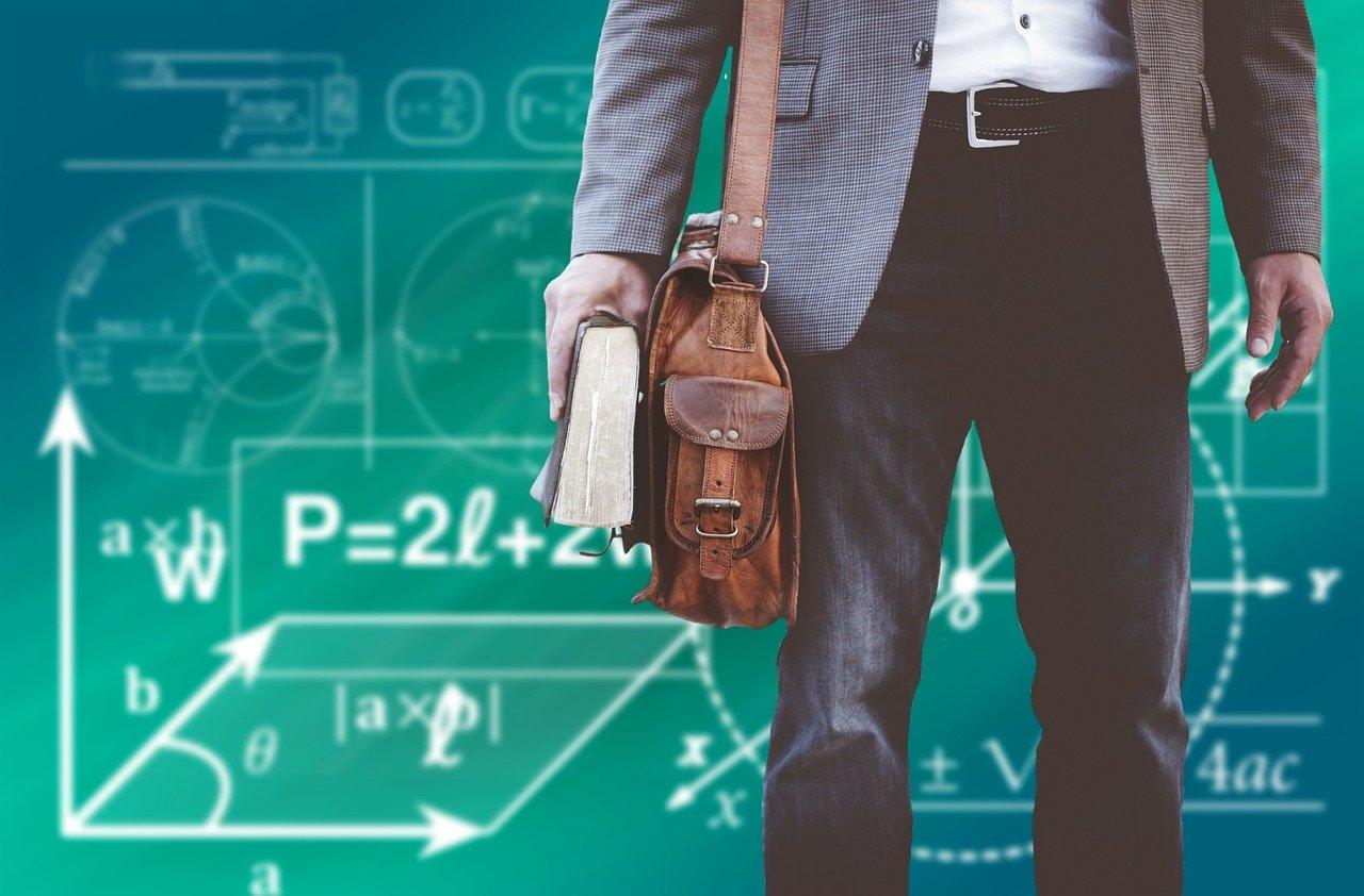 comment devenir un prof de physique chimie ?