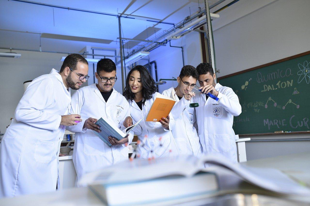 Etre enseignant chercheur à l'université, quel salaire ?