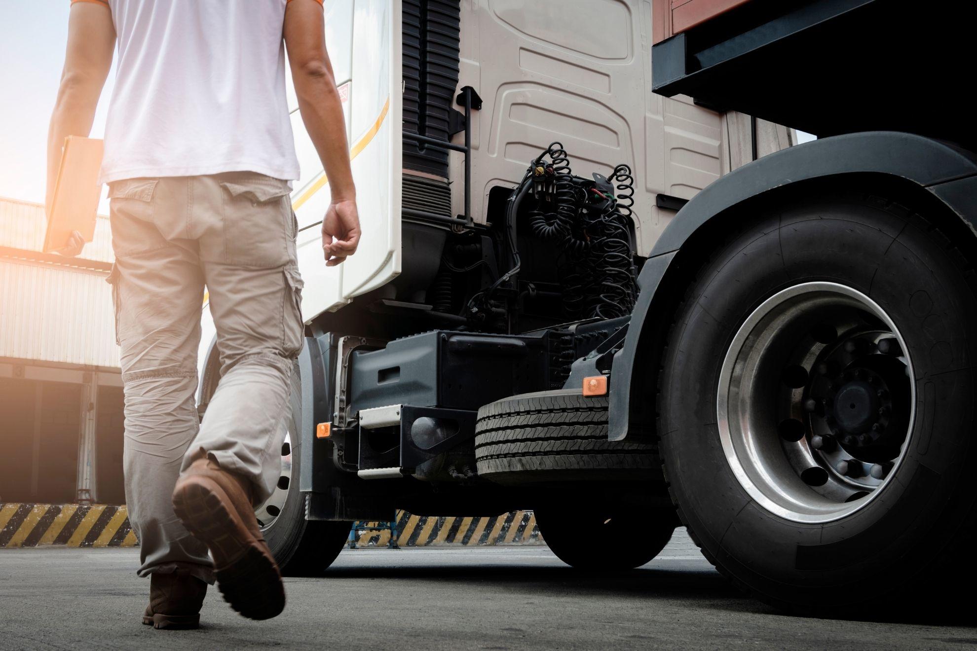 Quel agrément faut-il pour donner des cours de conduite sur un 3.5 tonnes ?