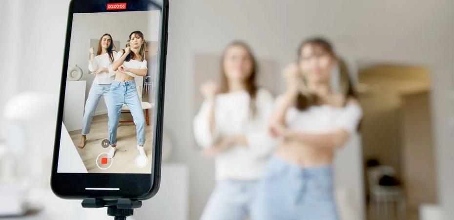 Quelle vidéo YouTube regarder pour danser ?