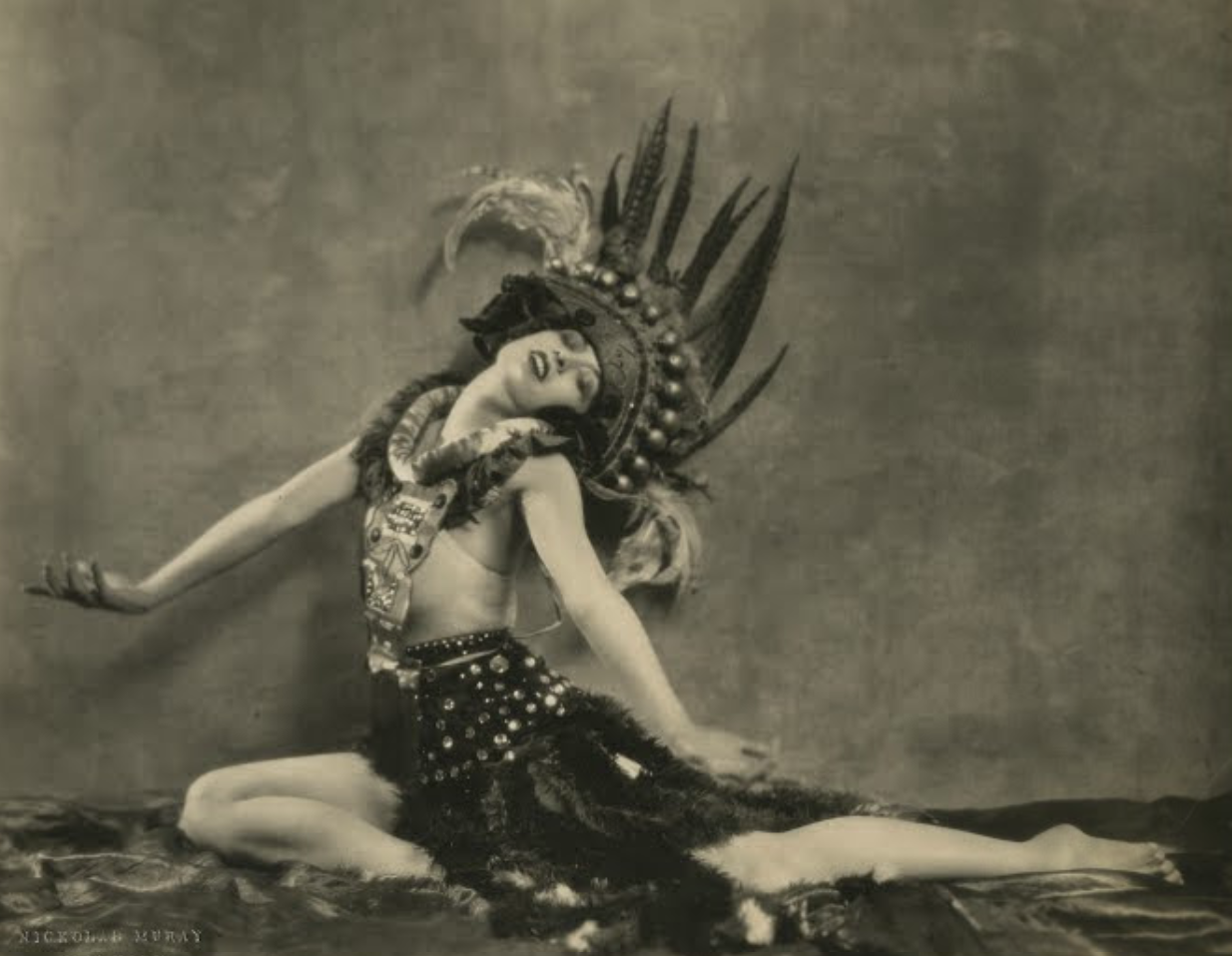 Toutes les danseuses commencent en général par la danse classique.