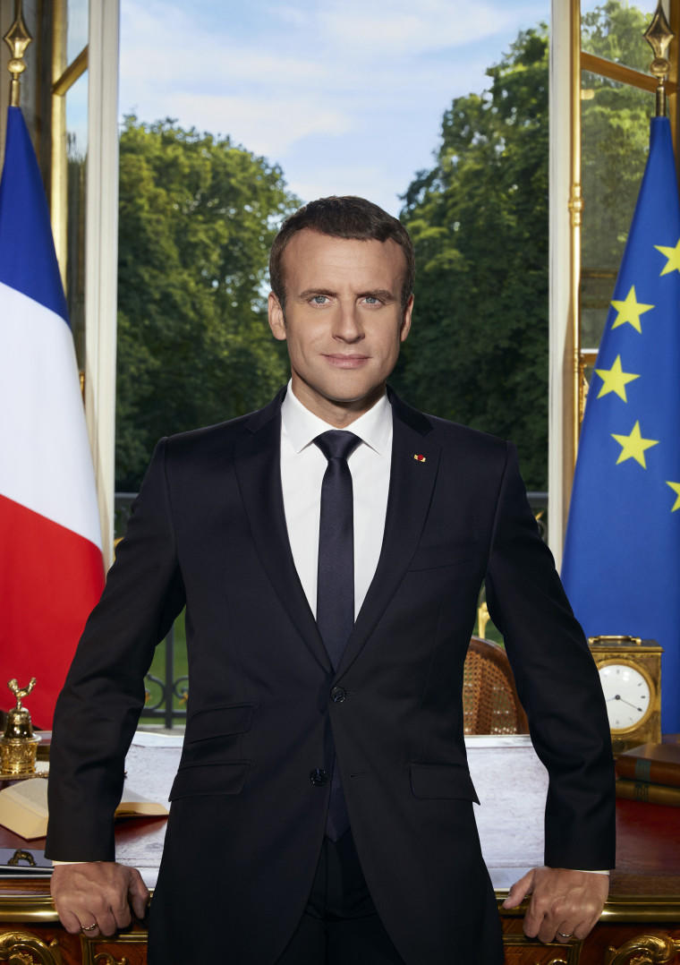 Que propose le président sortant Emmanuel Macron pour réinventer l'école et la scolarité des jeunes Français ?