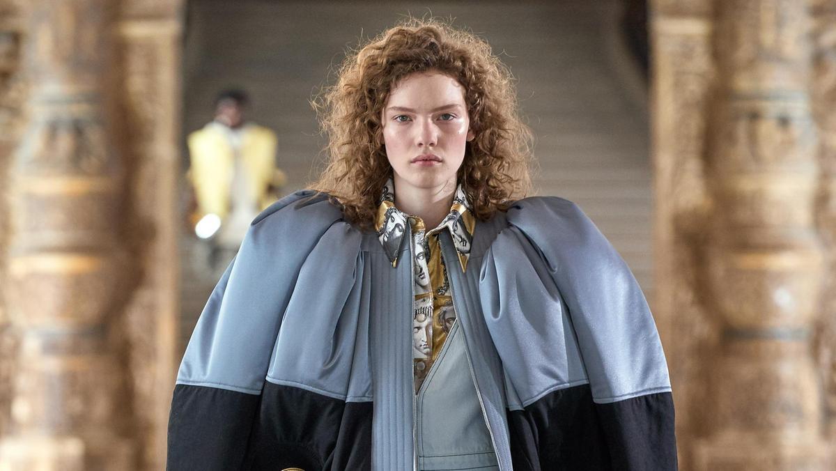 En quelle année a eu lieu la première fashion week ?