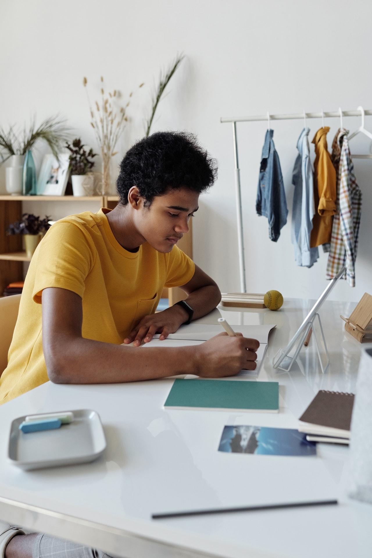 Comment aider votre enfant à progresser pendant les vacances scolaires ?