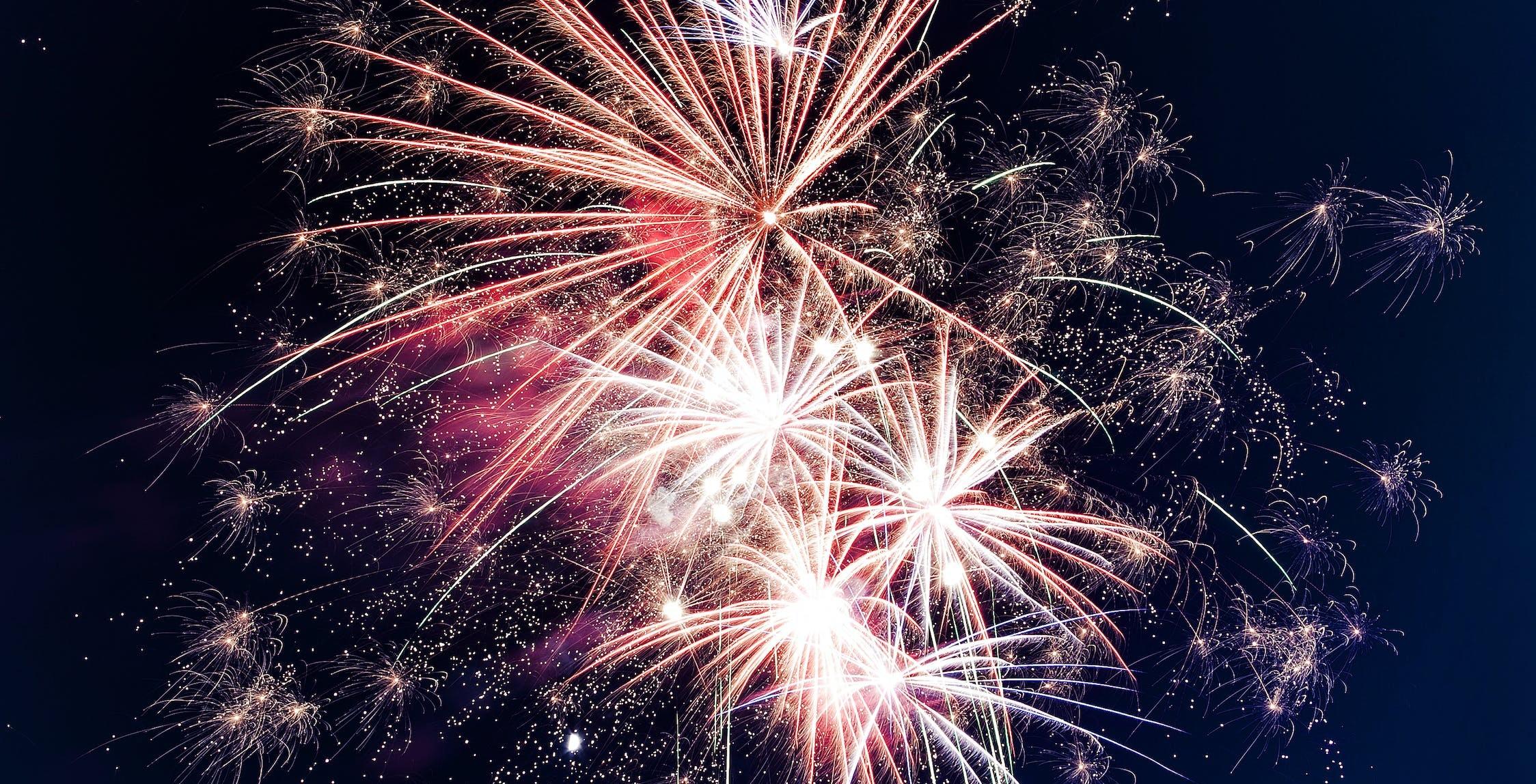 Photo d'un feu d'artifice.