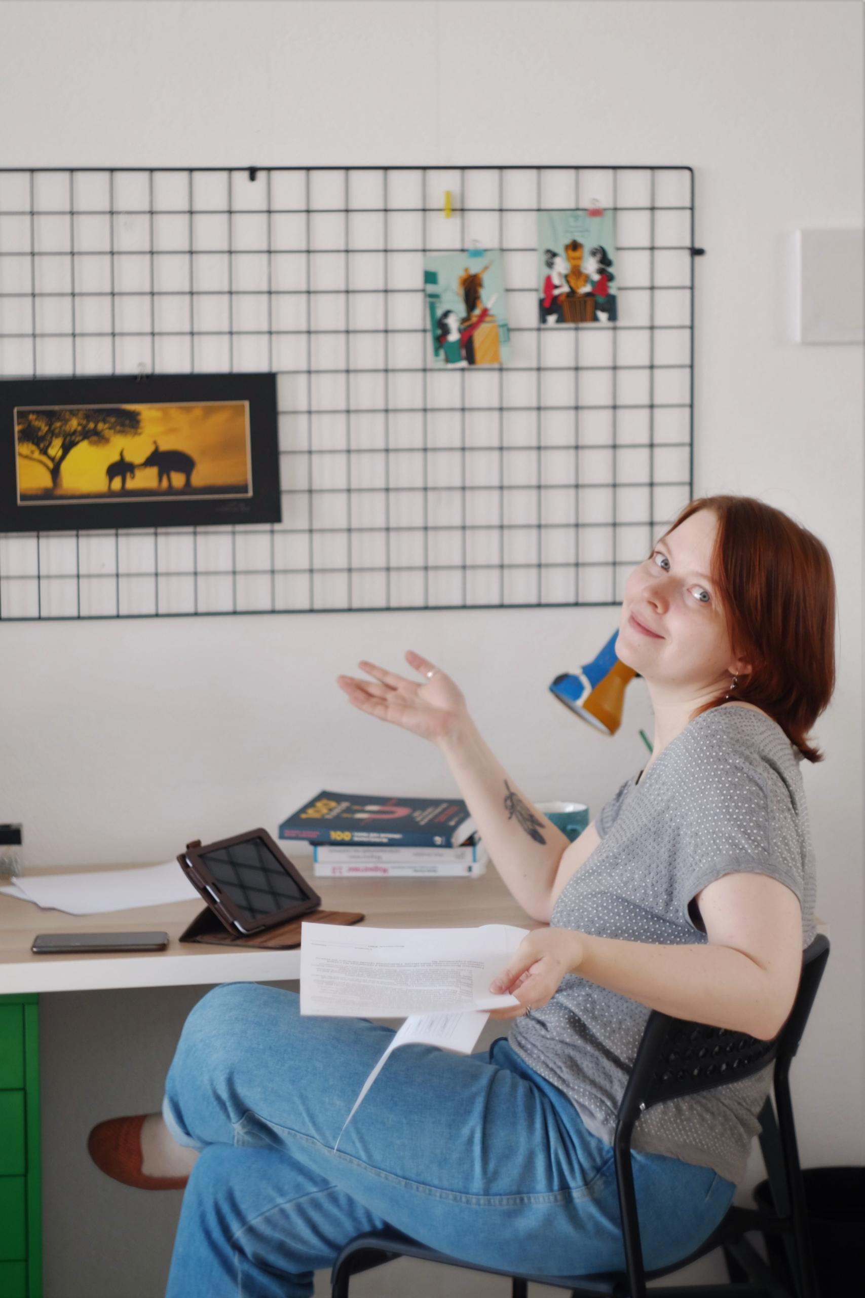 Une étudiante apprend le coréen à Lyon