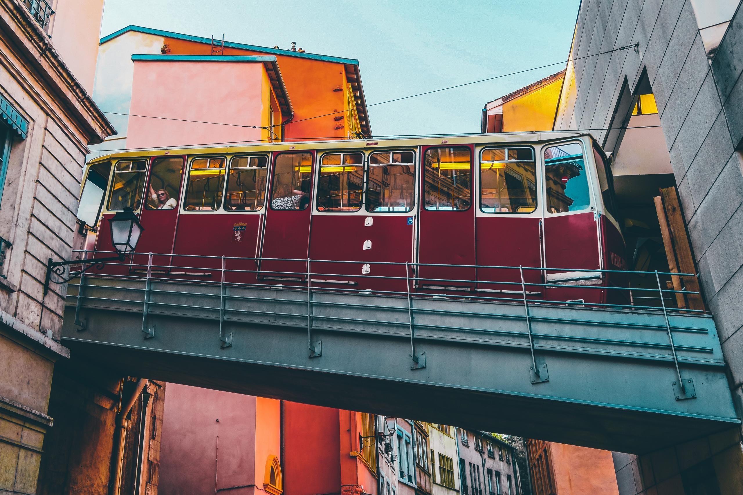 Le funiculaire de Lyon, pour se diriger vers le coréen.