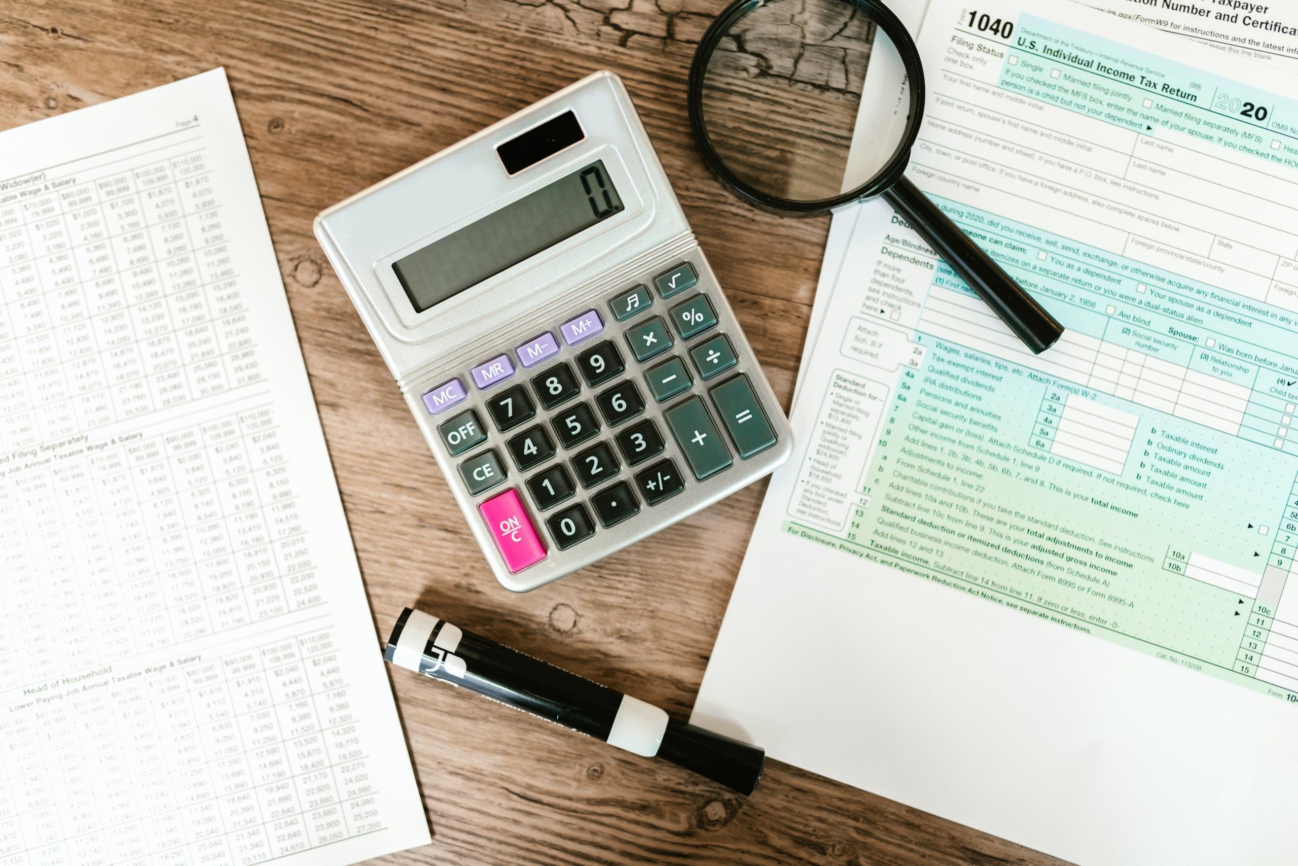matériel de calcul et de contrôle fiscal