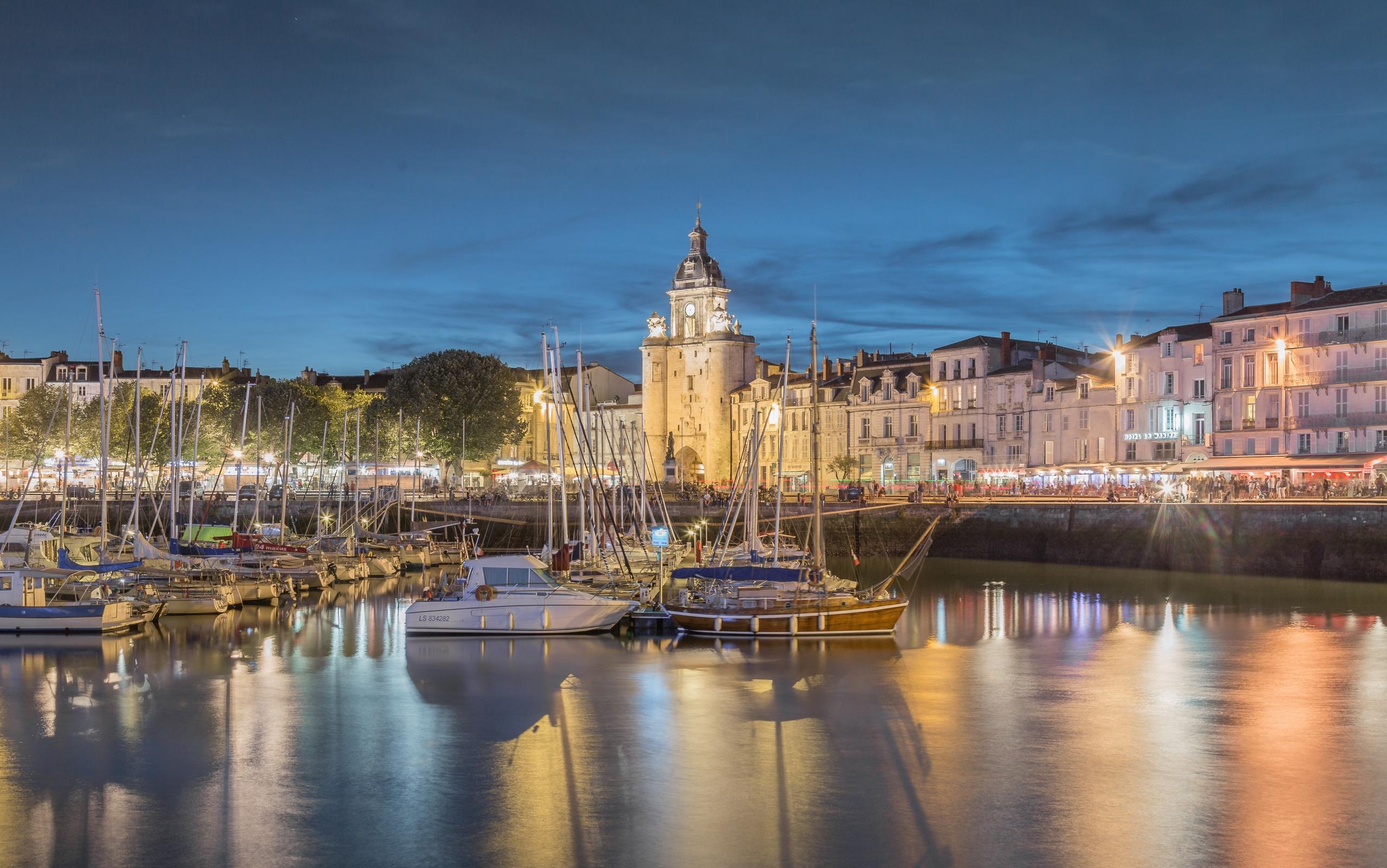 La Rochelle et son port accueille chaque année les Francofolies.