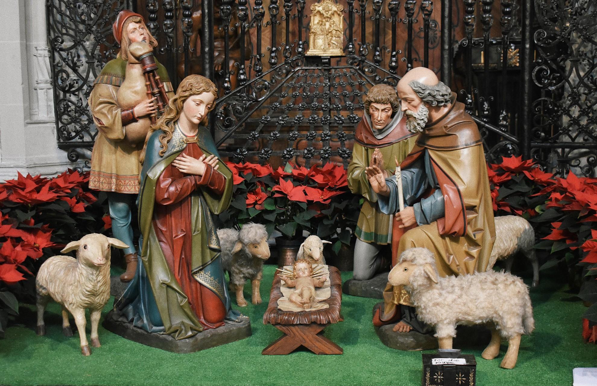 La crèche et ses santons.