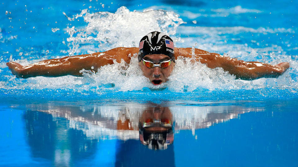 Michael Phelps qui nage la papillion