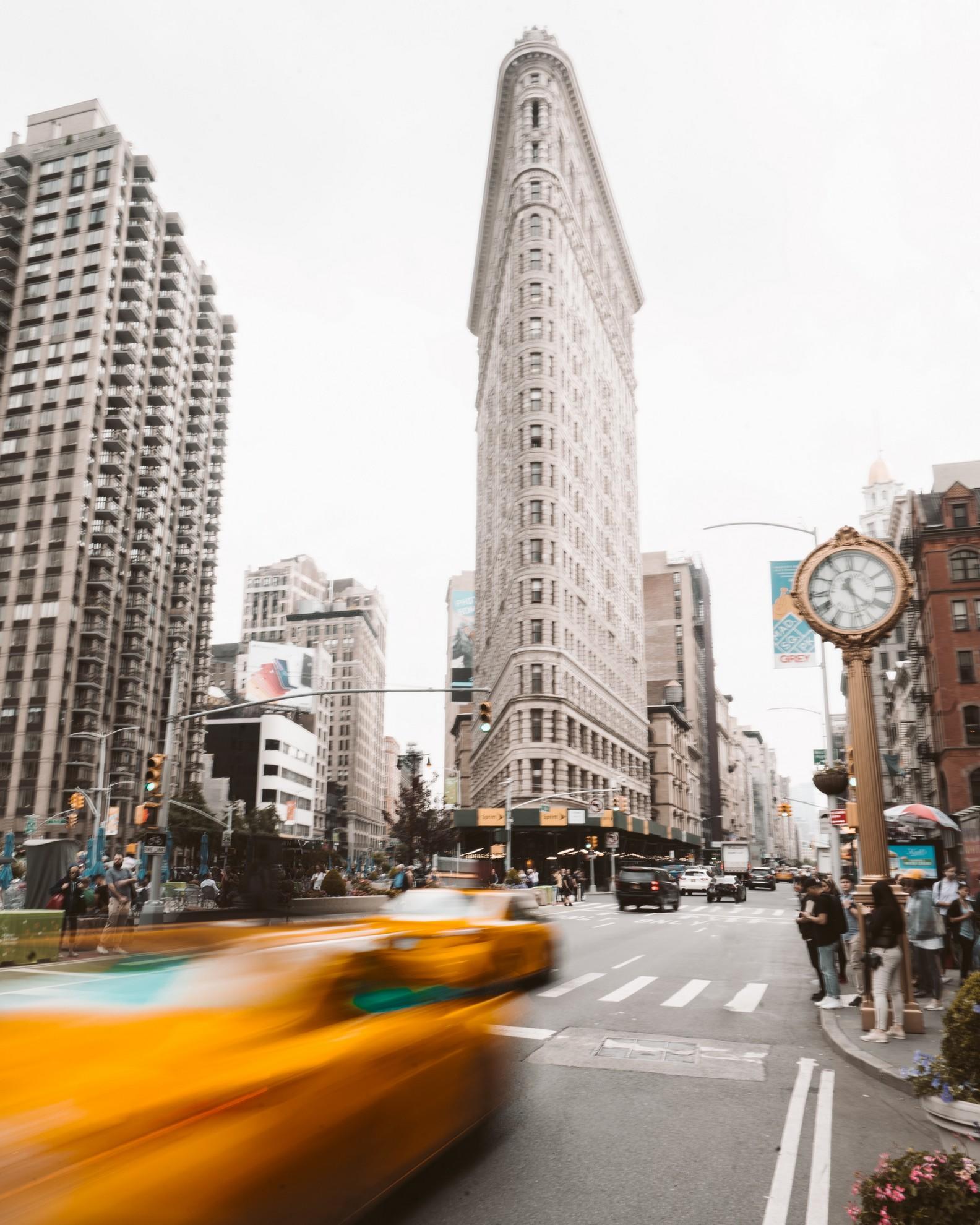 Des taxis qui circulent dans les rues de New York.