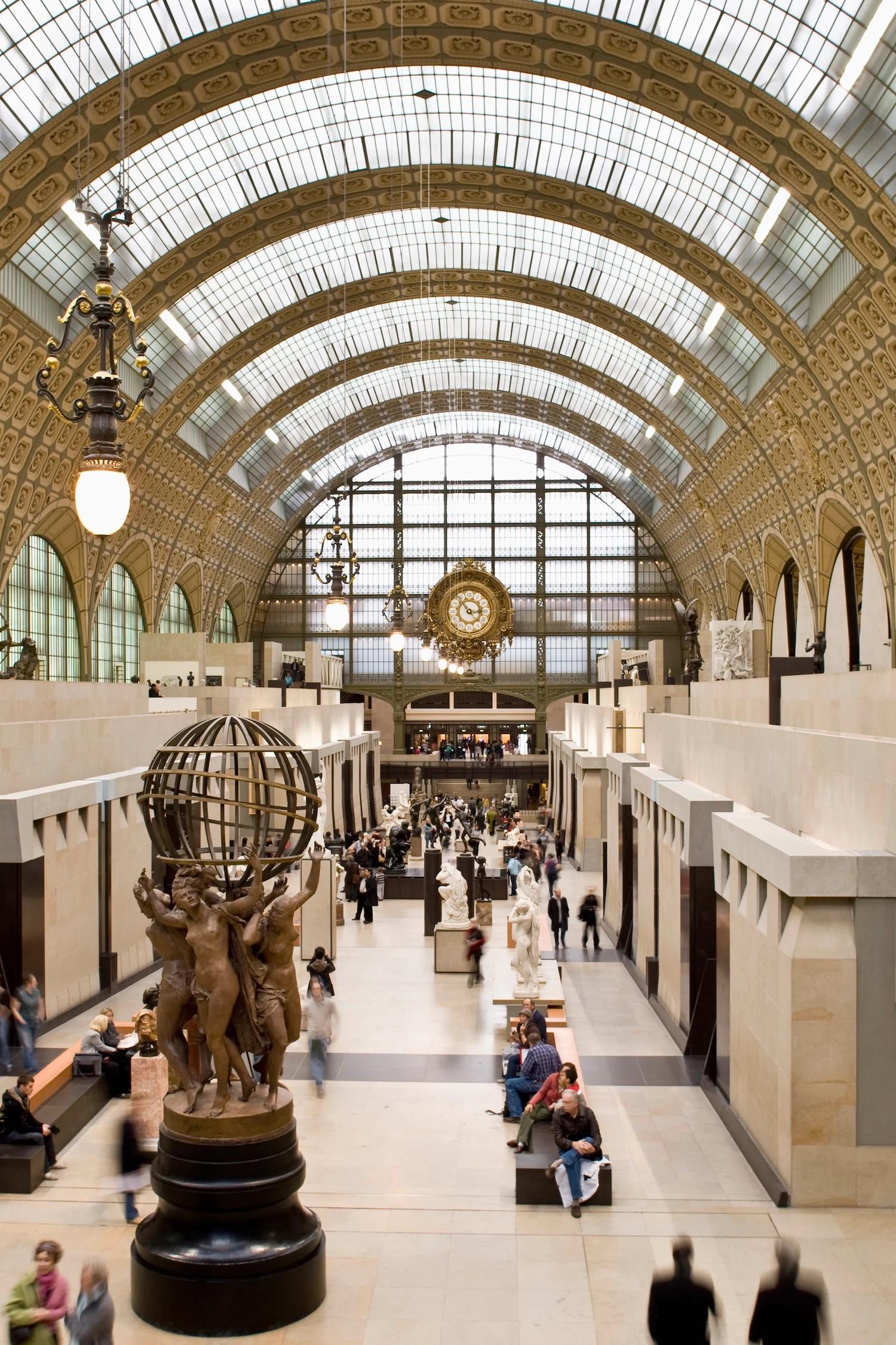 Vue intérieure du musée d'Orsay à Paris.