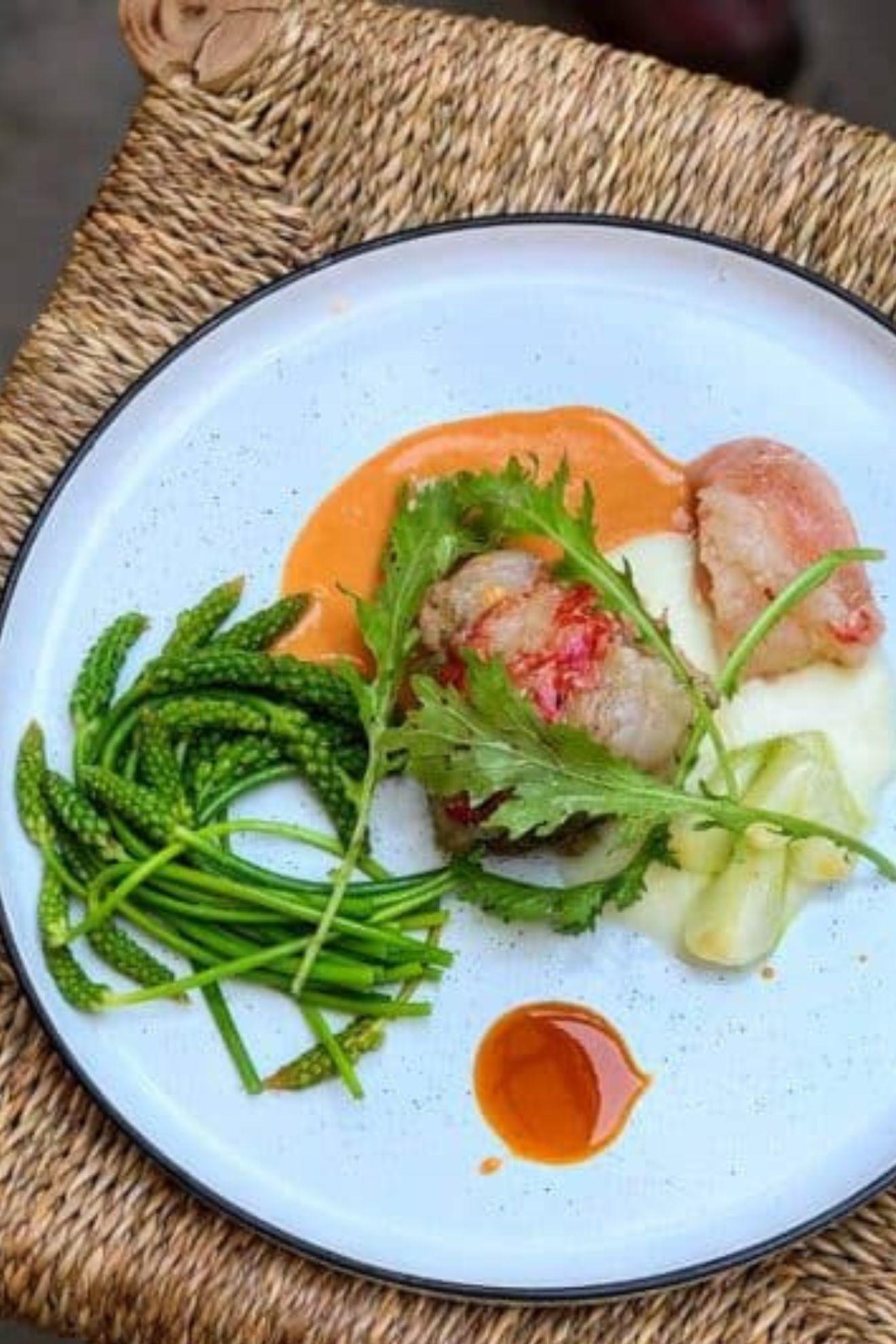 Une assiette de restaurant.