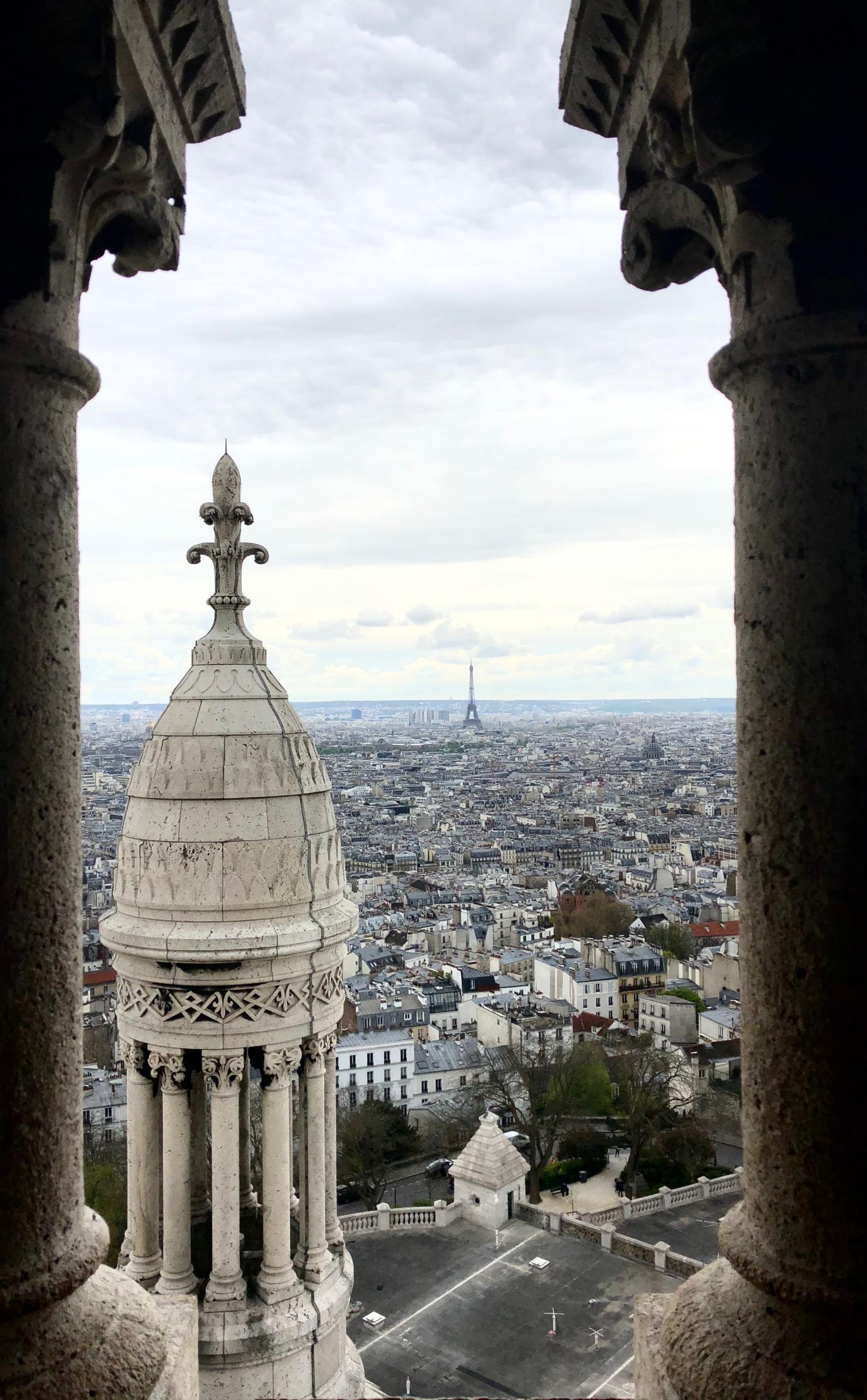 Une vue sur paris depuis le Sacré Coeur.