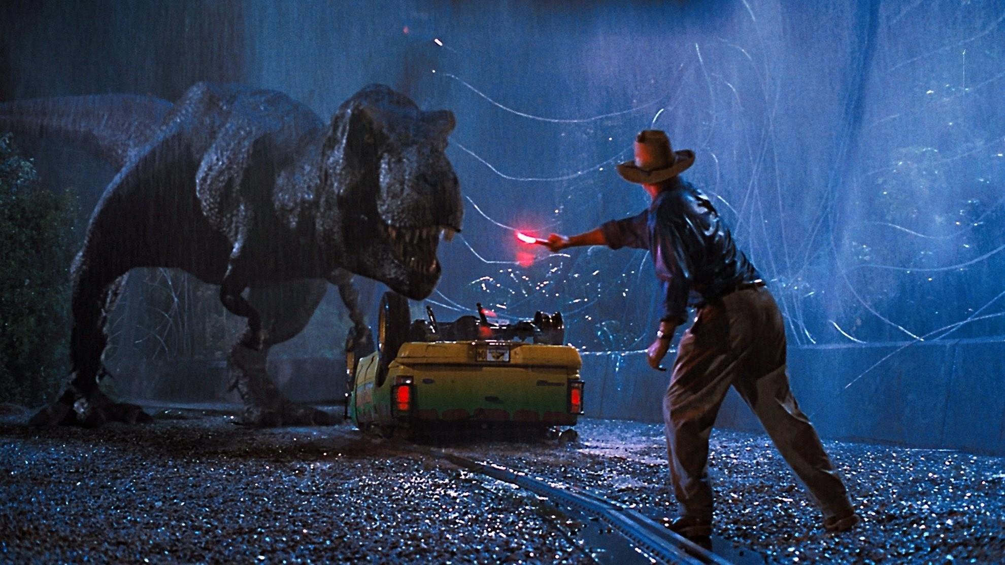 Un tyrannosaure prêt à attaquer.