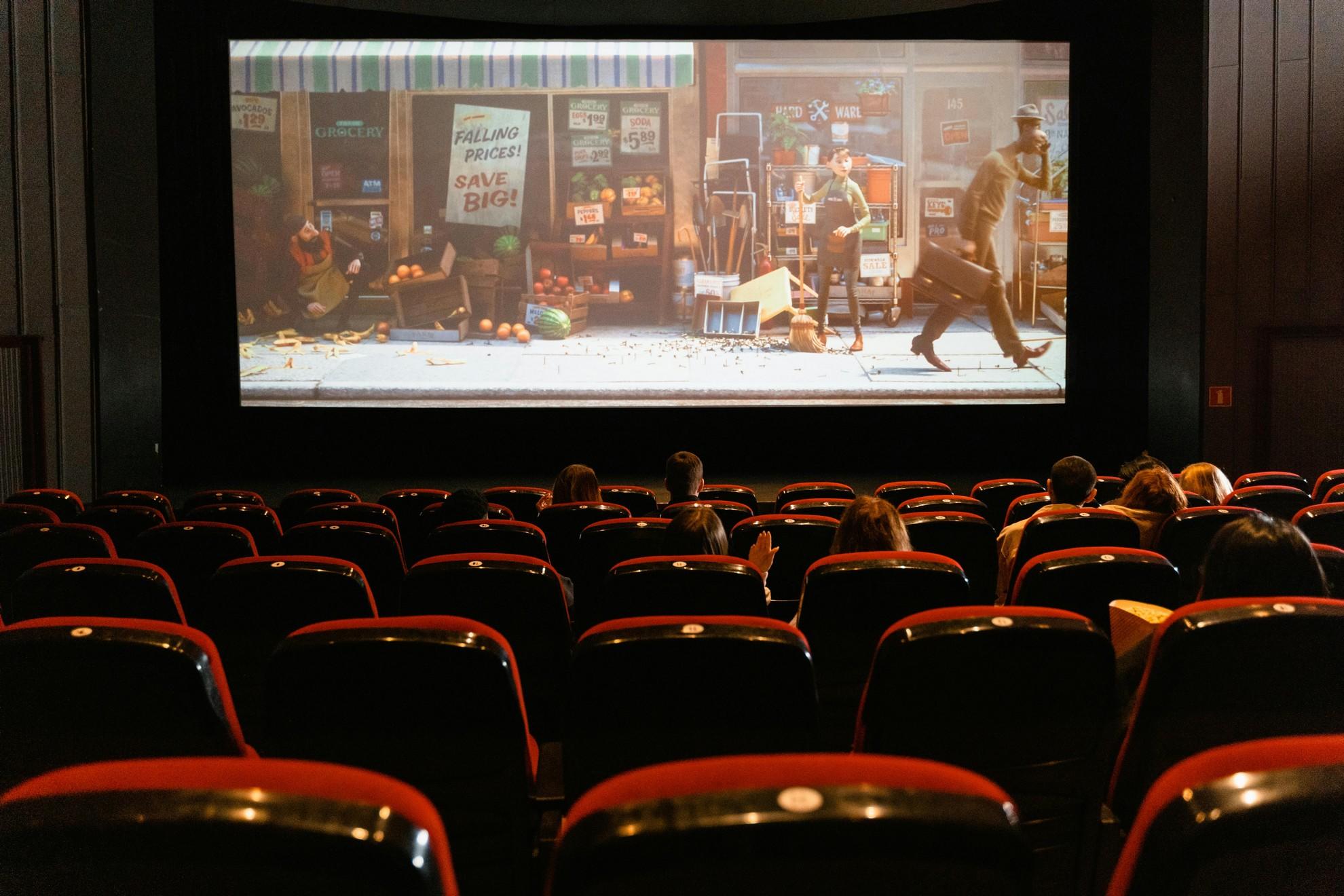 Une salle de cinéma.
