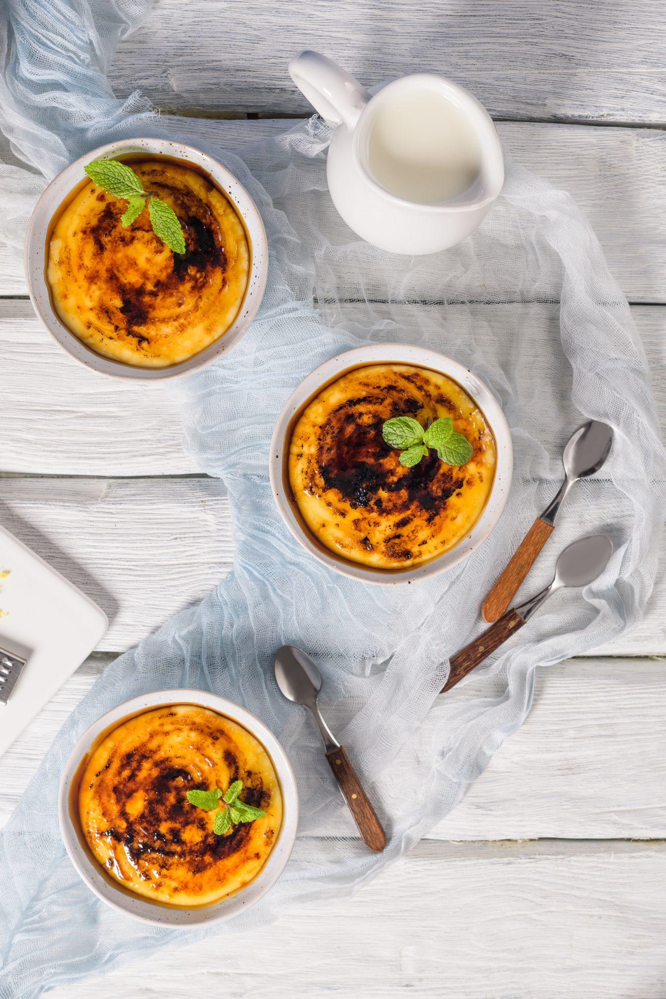 Des crèmes brulées portugaises.