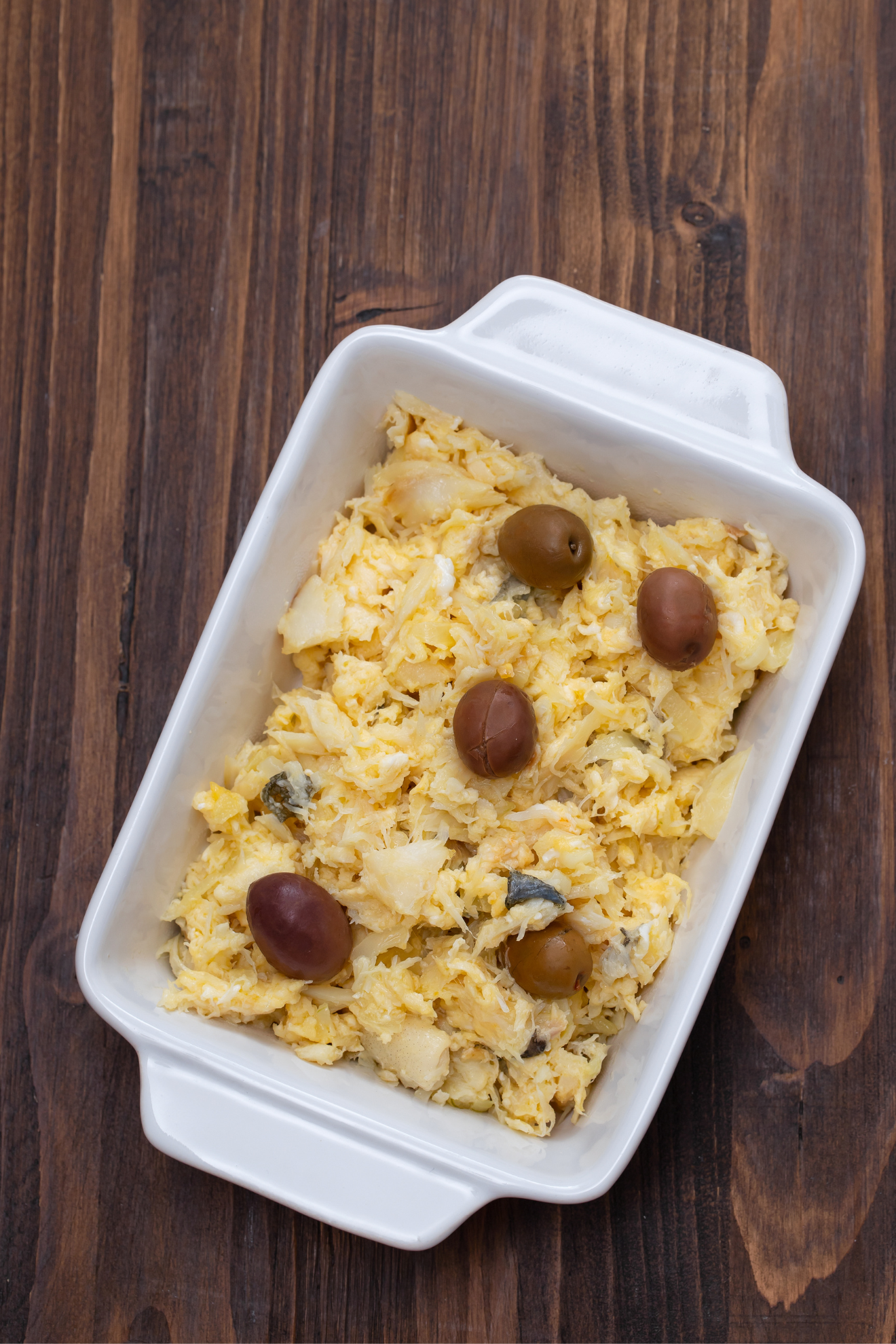 Un plat typique de Portugal à base de morue et pommes de terre.