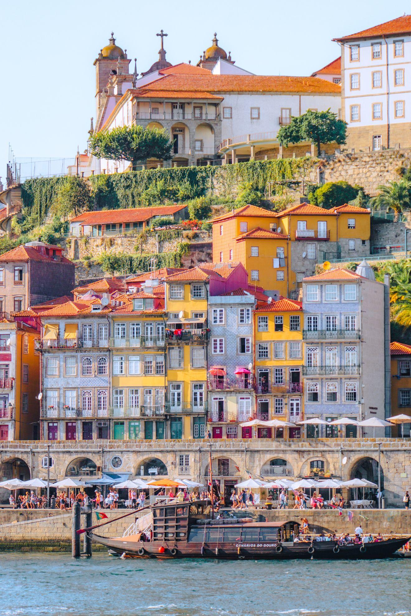 Des façades colorées au Portugal.
