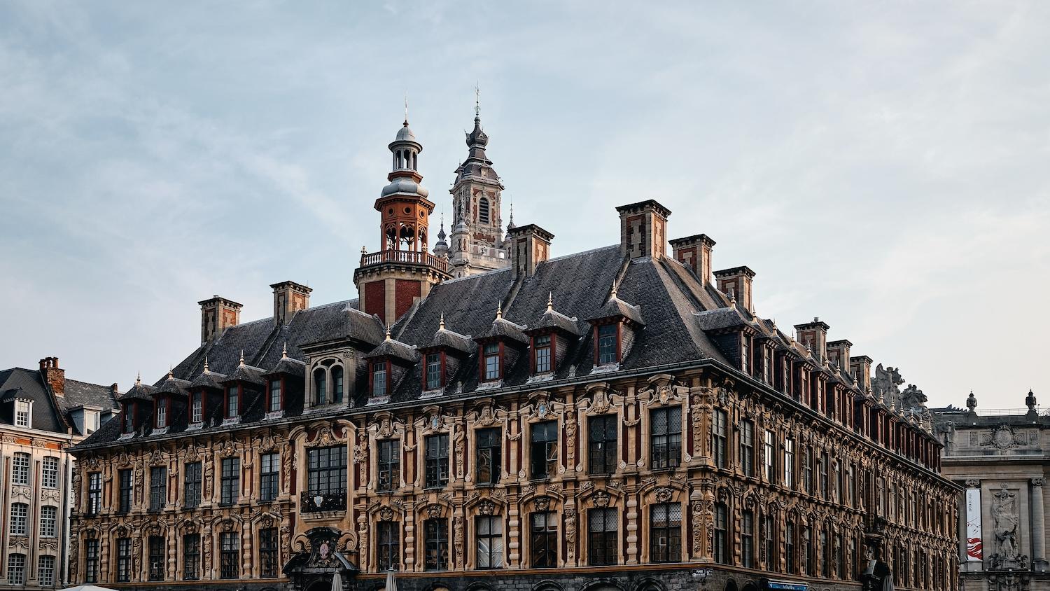 Vue de la Vieille Bourse à Lille.