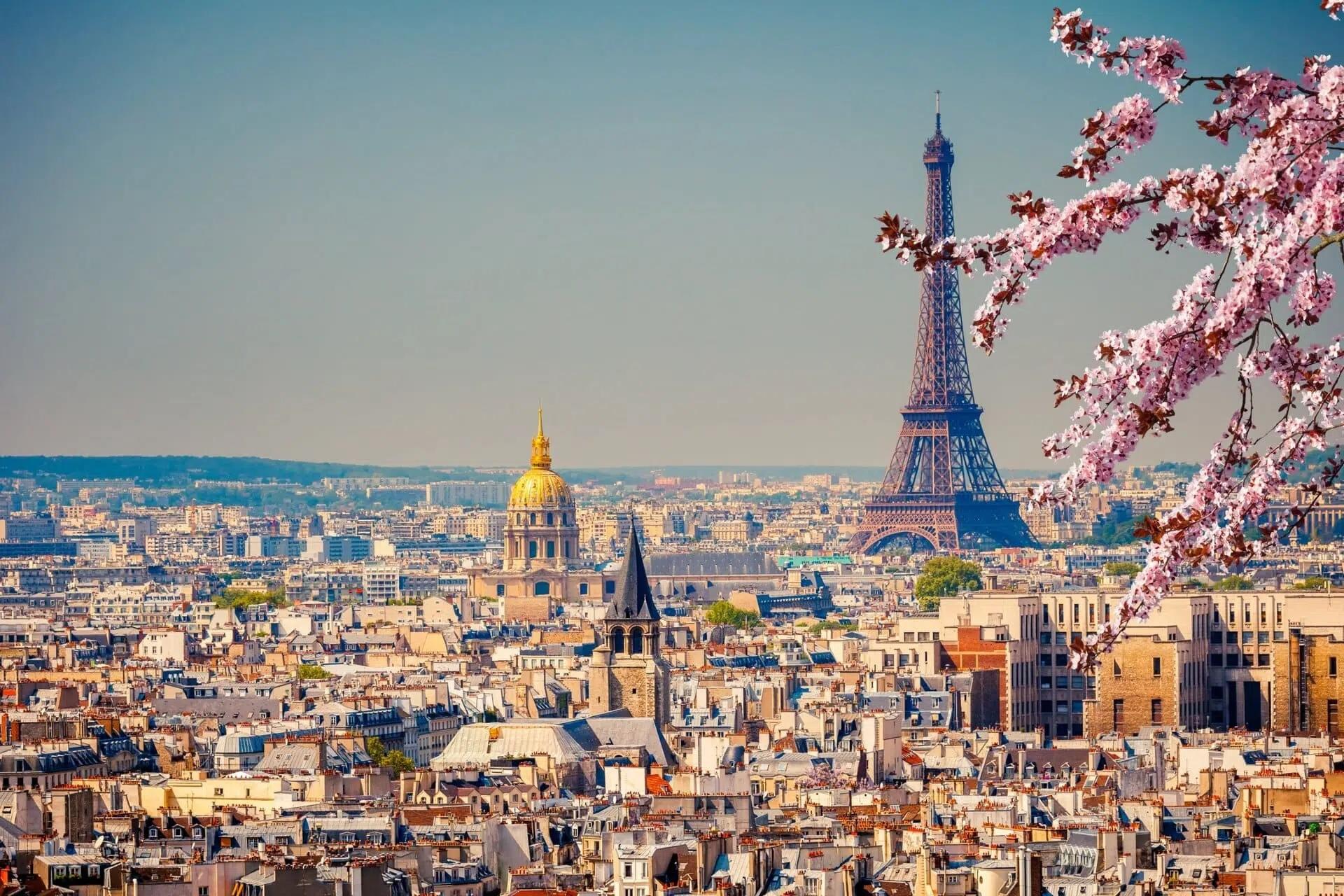 Vue sur Paris et vue sur la Tour Eiffel