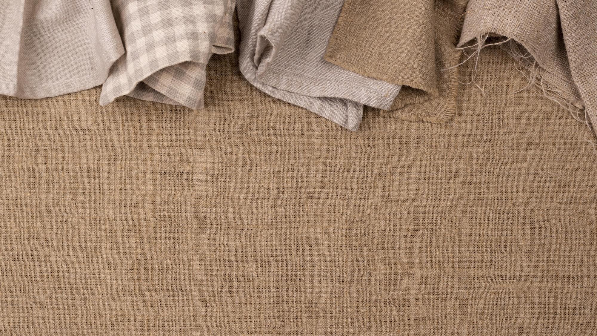Vue de dessus de textiles colorés monochromes