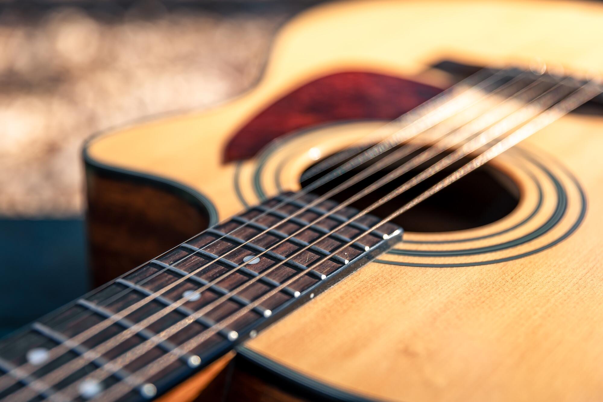 Vue rapprochée d'une guitare