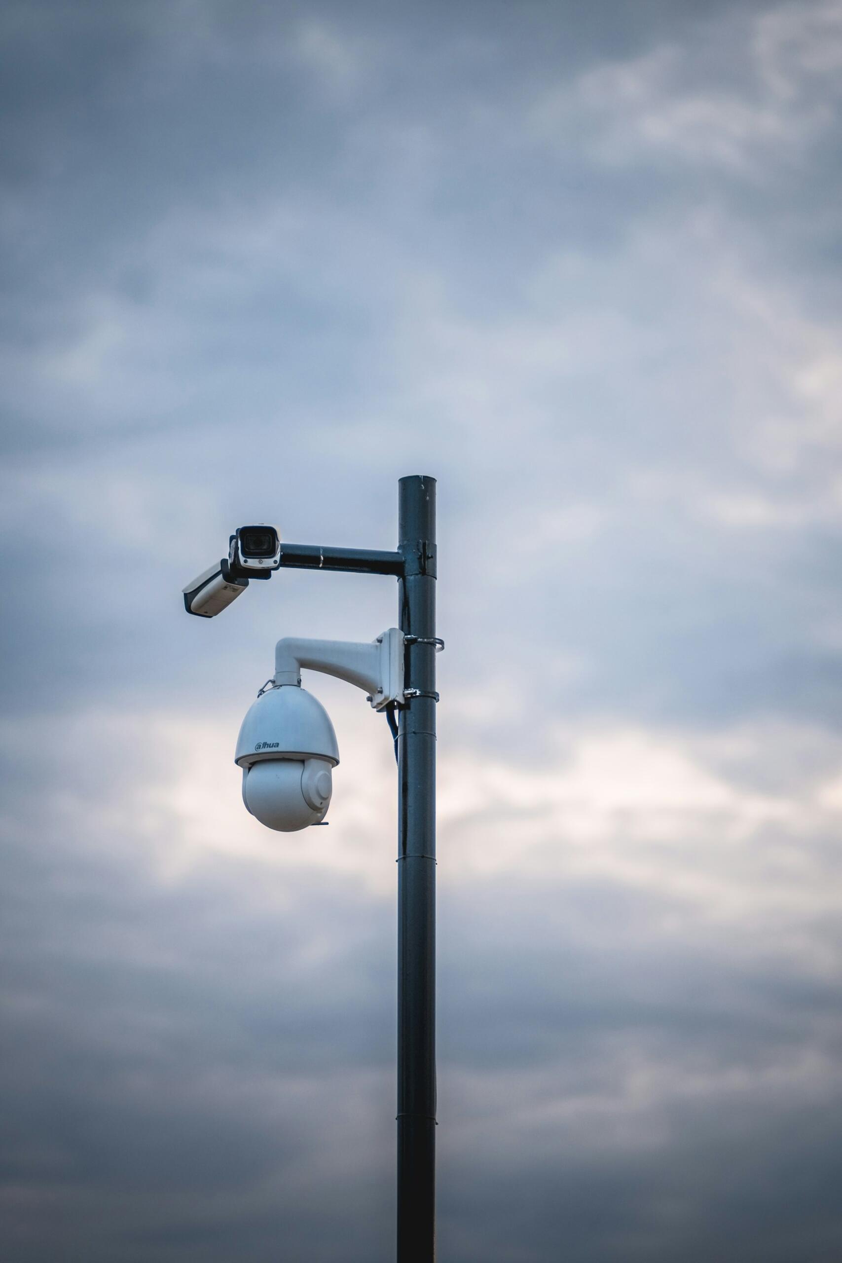 caméra de surveillance en hauteur 