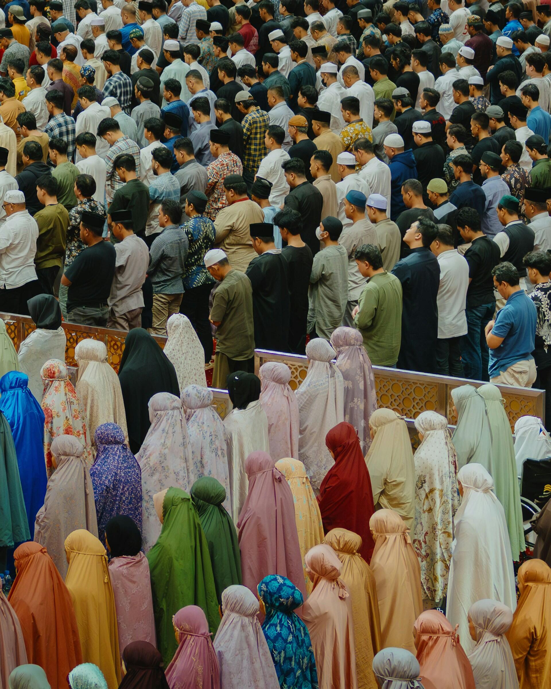 fidèles à la Mosquée durant le Ramadan 