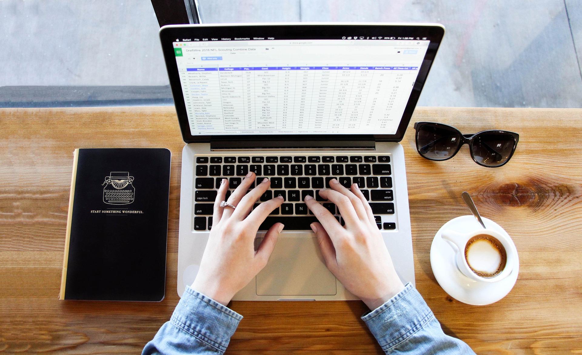 Build a client base easily on the web