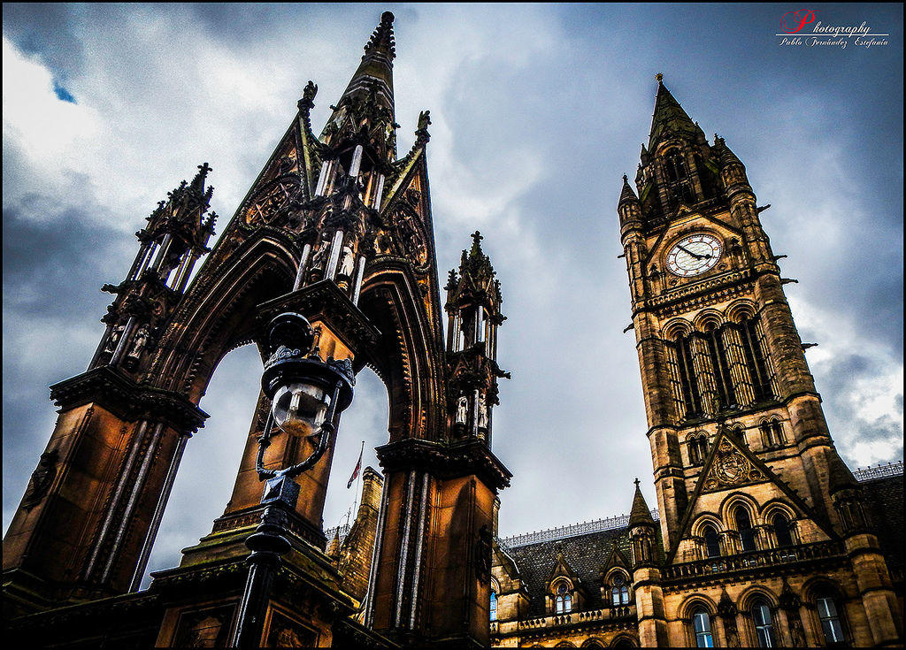 Over 27,000 students in Manchester means you won't be short of college tuition jobs!