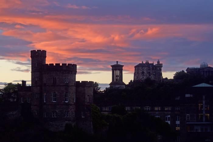 Tutoring jobs in Scotland are easy to find with Superprof
