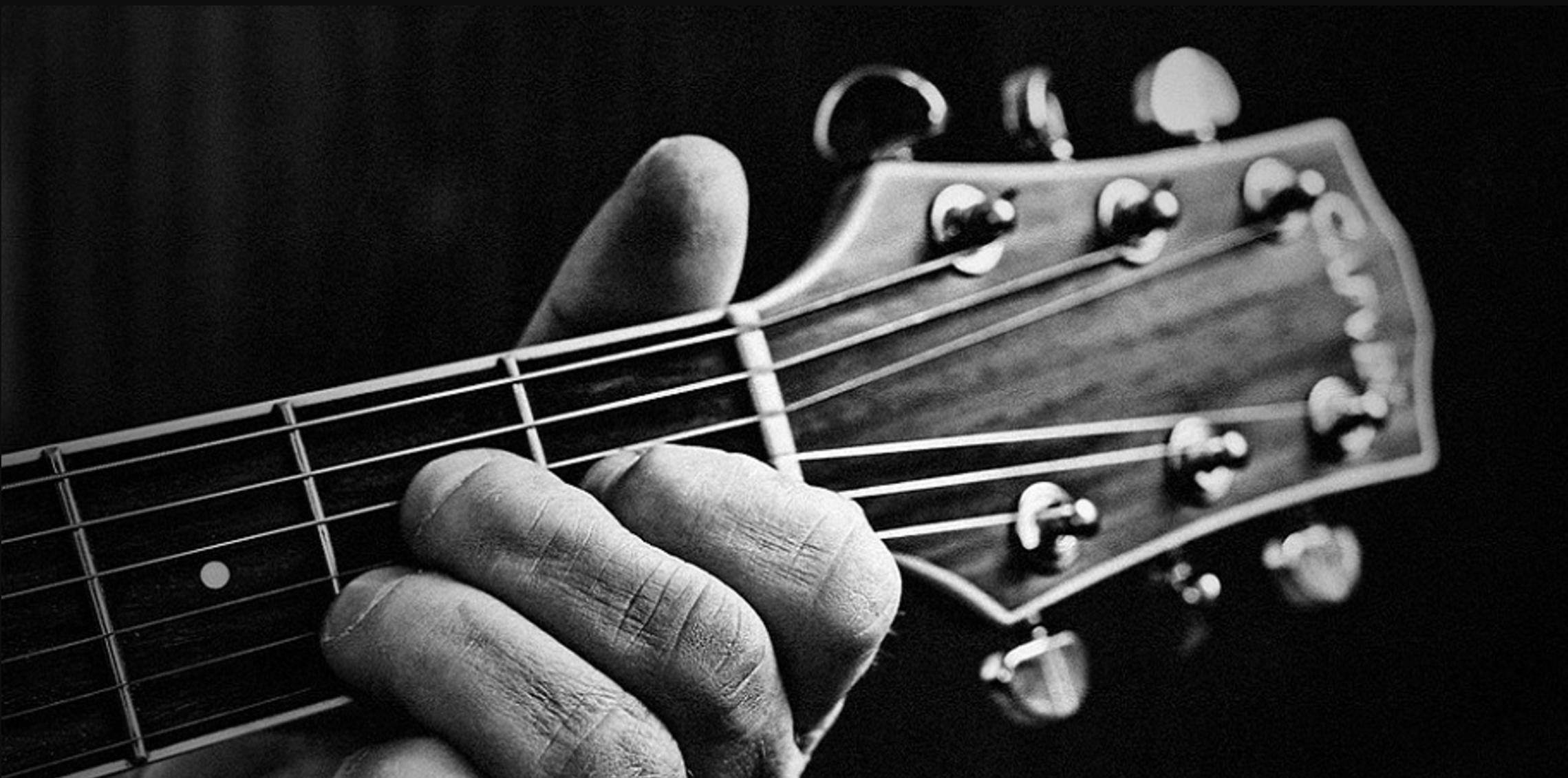 How to become a guitar teacher?