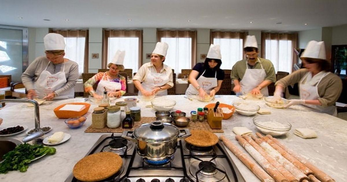 Are there adult cooking classes near me?