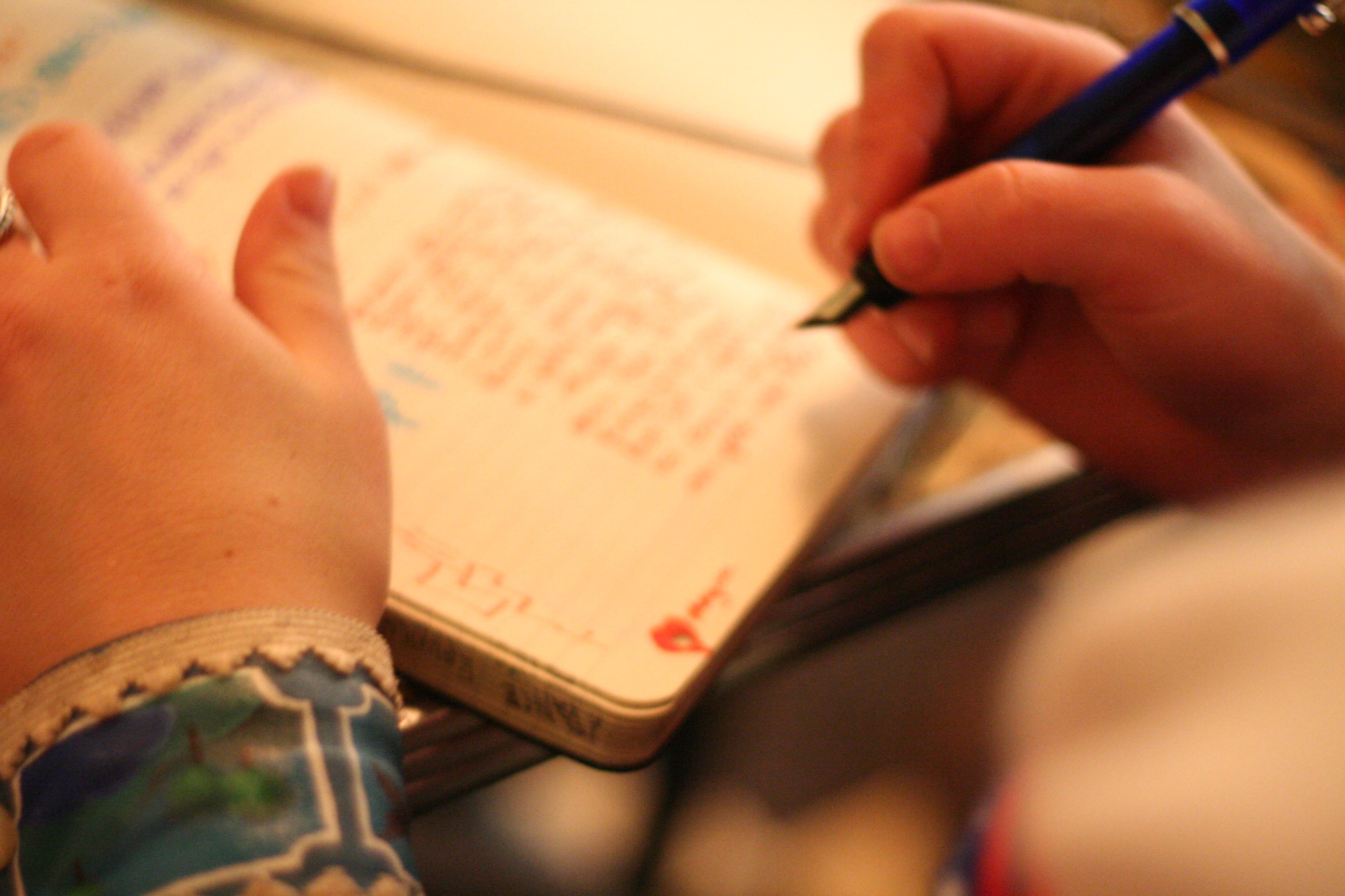  How can students improve their writing?