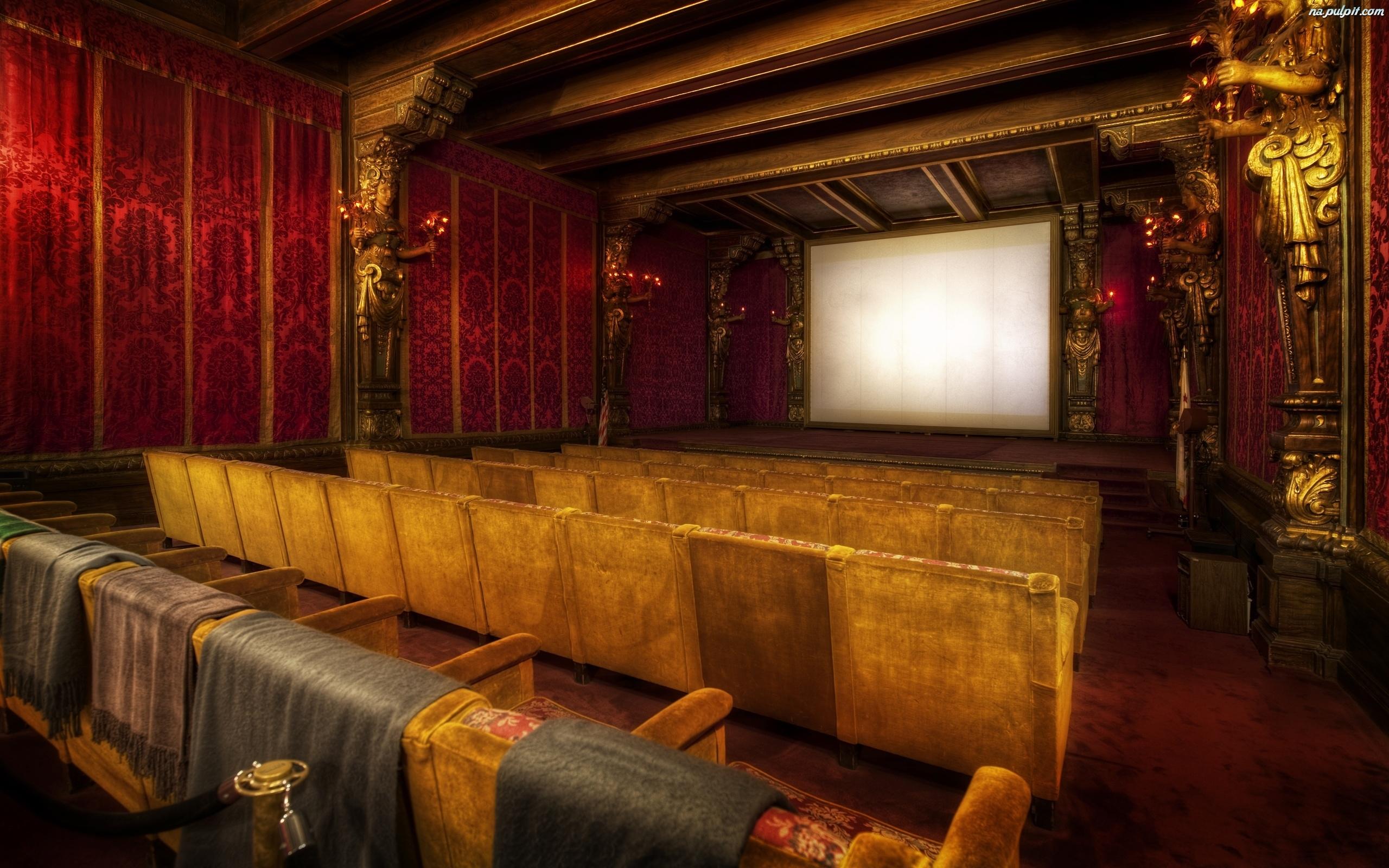 How do you learn English by watching films?