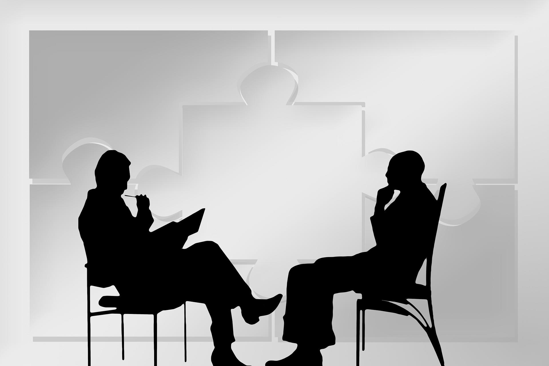 Does the English language have verb tenses or only aspects?