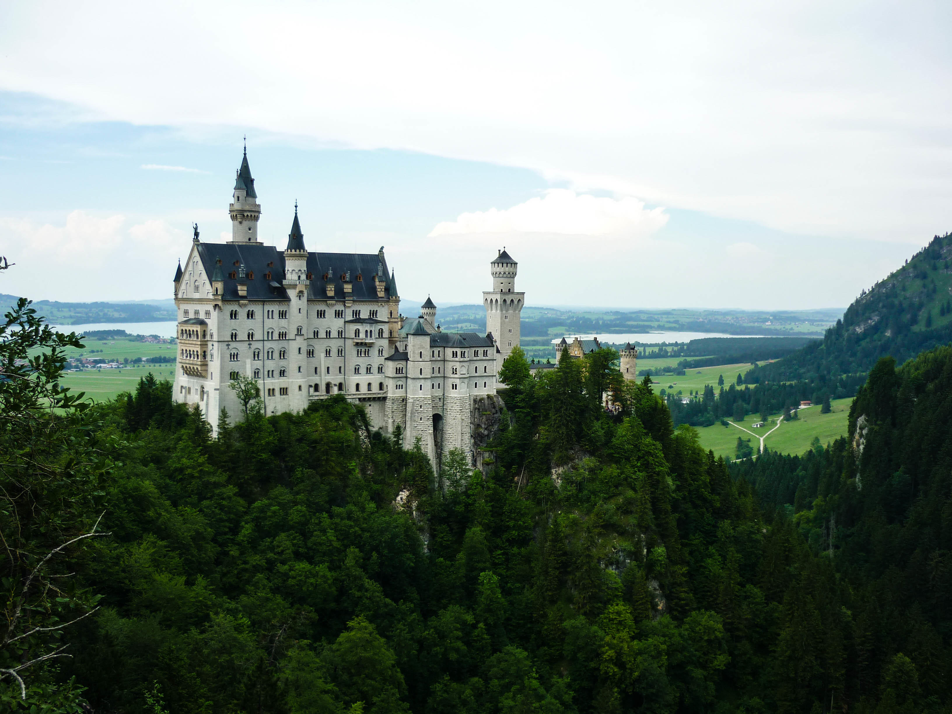 Where can I teach German tutorials?