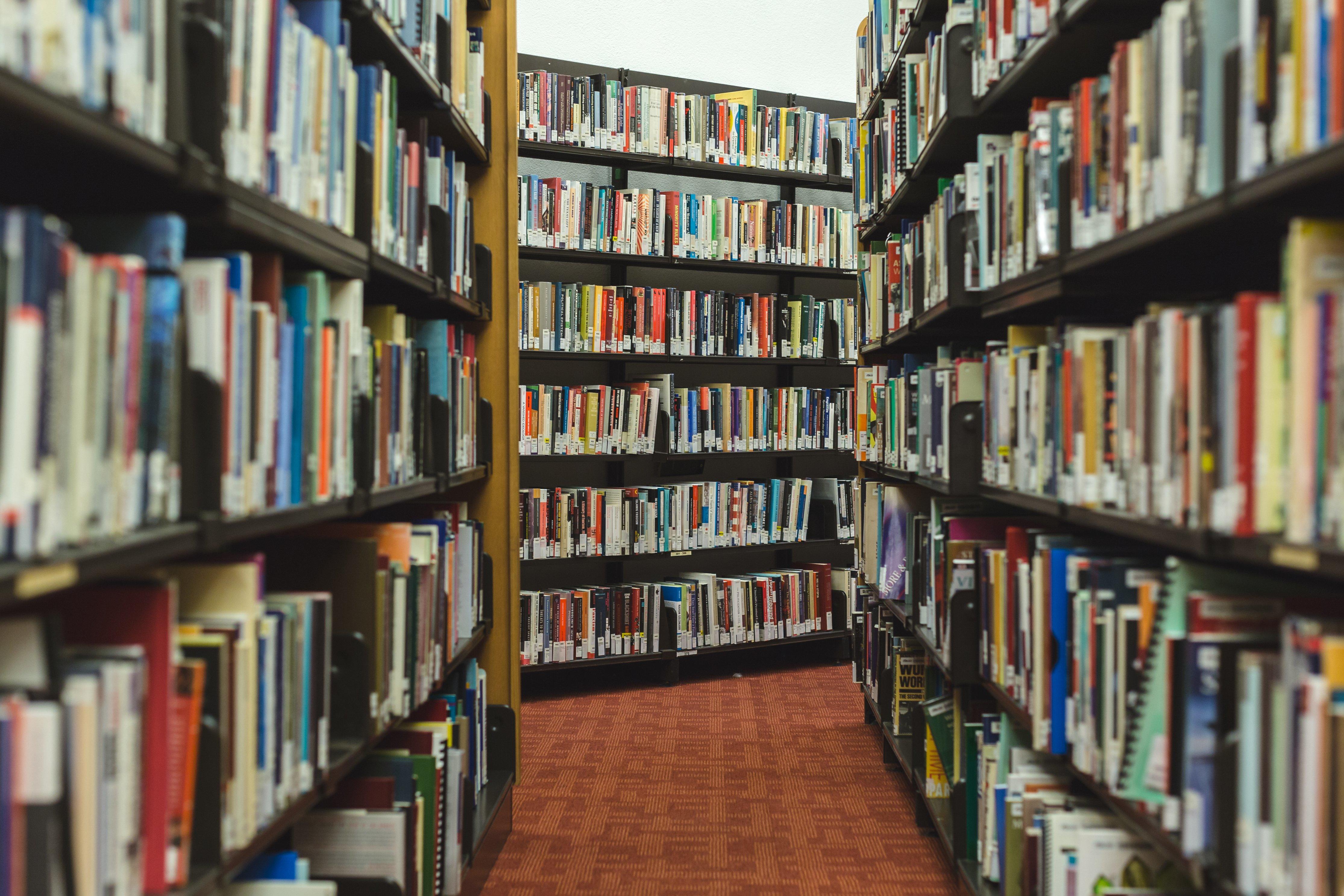 What qualifications do you need to teach German as a tutor?