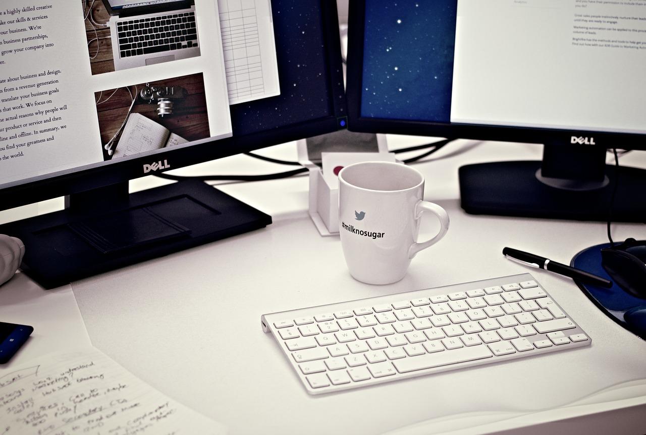 Working at a desk doesn't mean you can't keep fit!