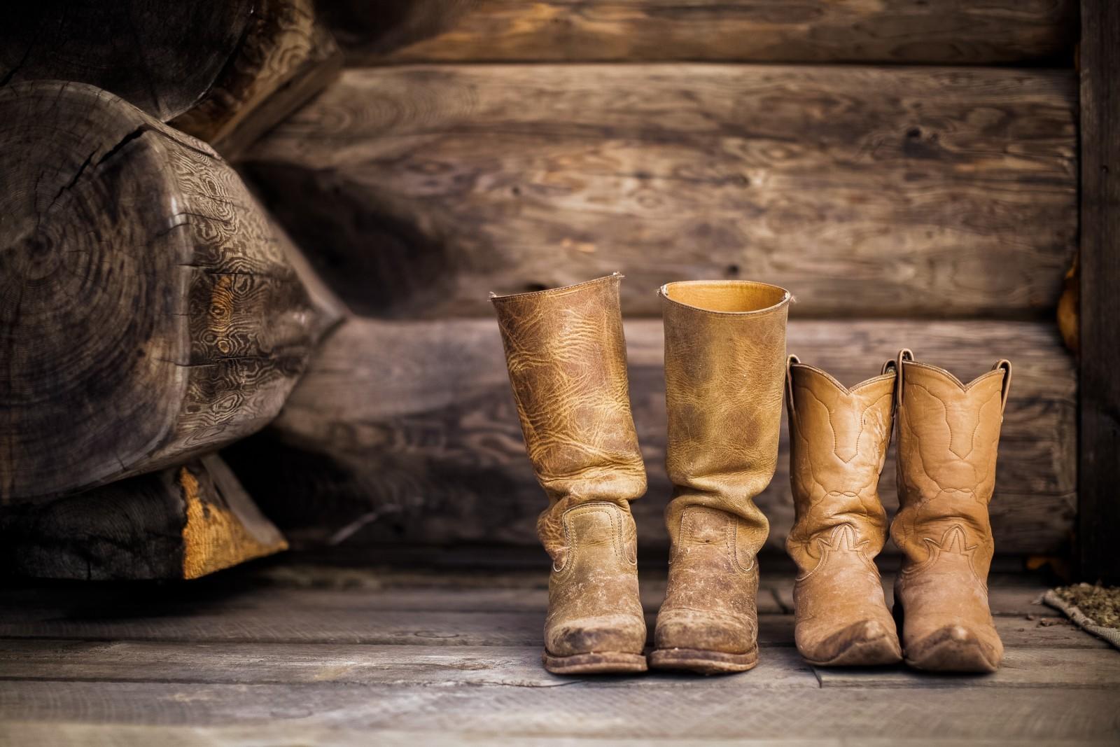 "Boot" is "Stiefel" in German