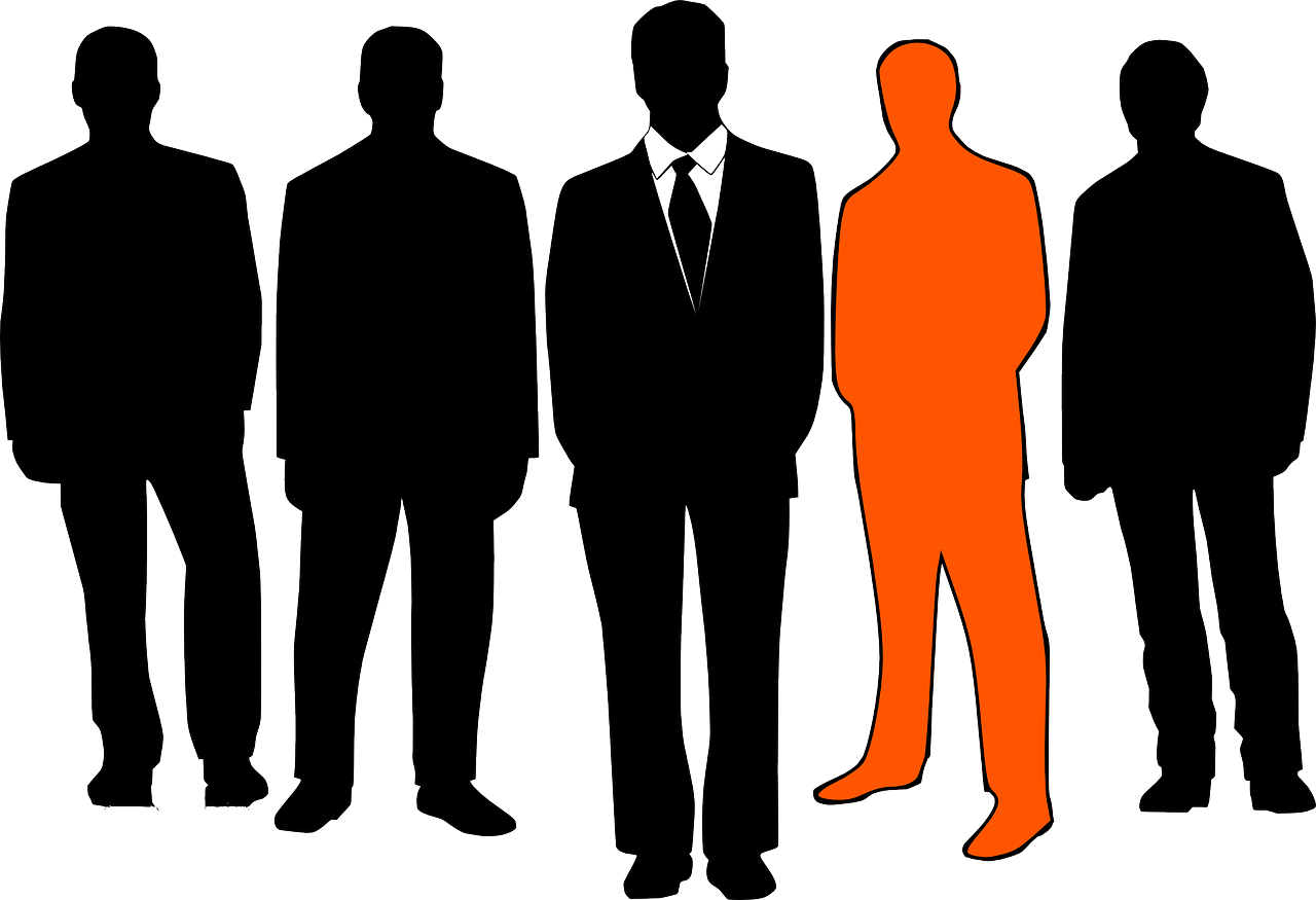 A fine suit won't bring you business success in Italy, but a CIC certification will!