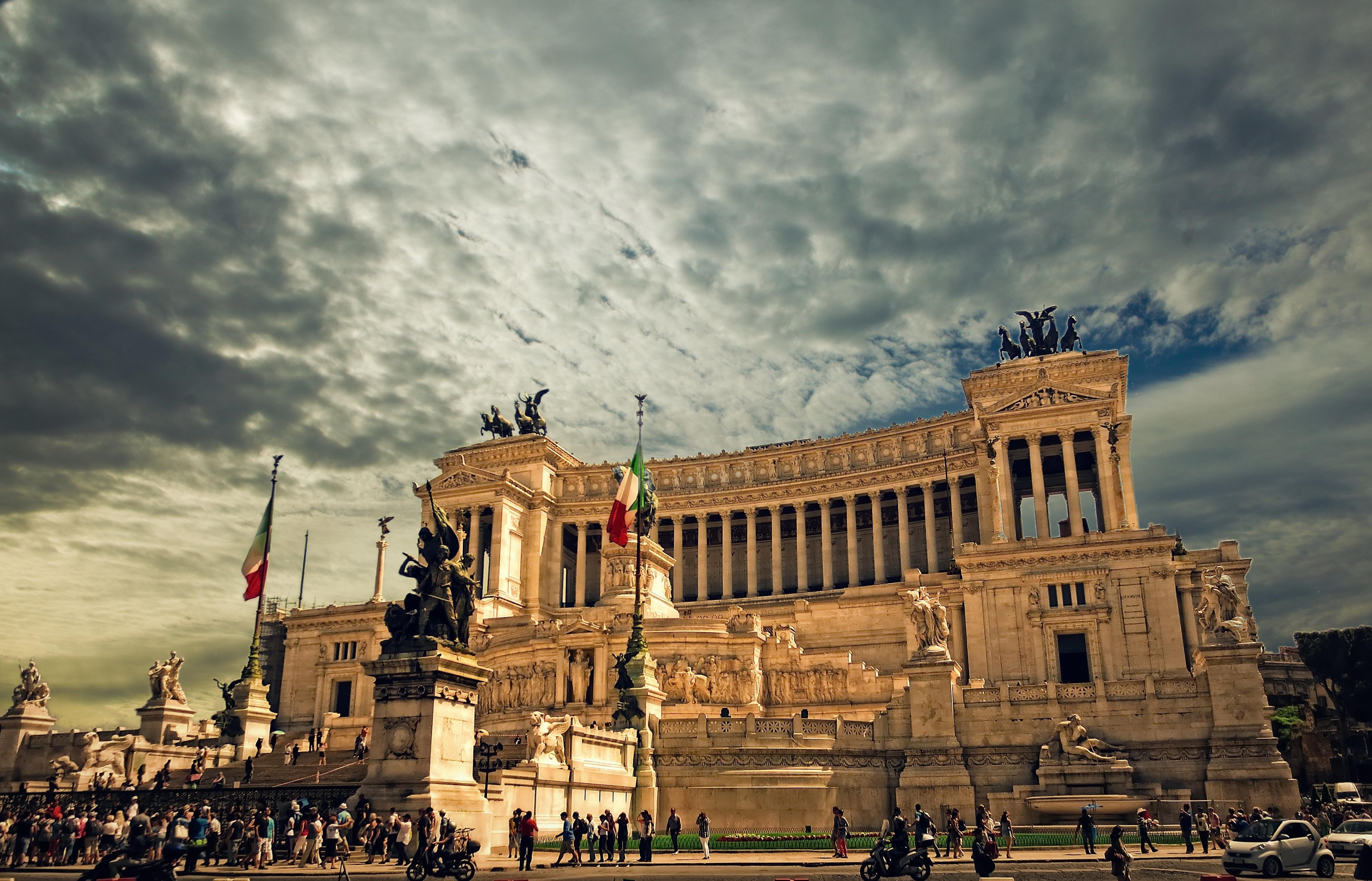 Where are the best places for learning Italian?